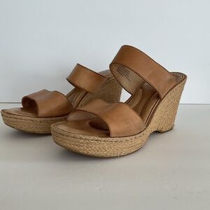 Born Wedge Leather Sandals Size 10